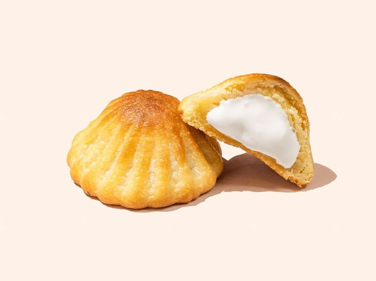 Signature Maamoul With Date And Cream Filling   Medium