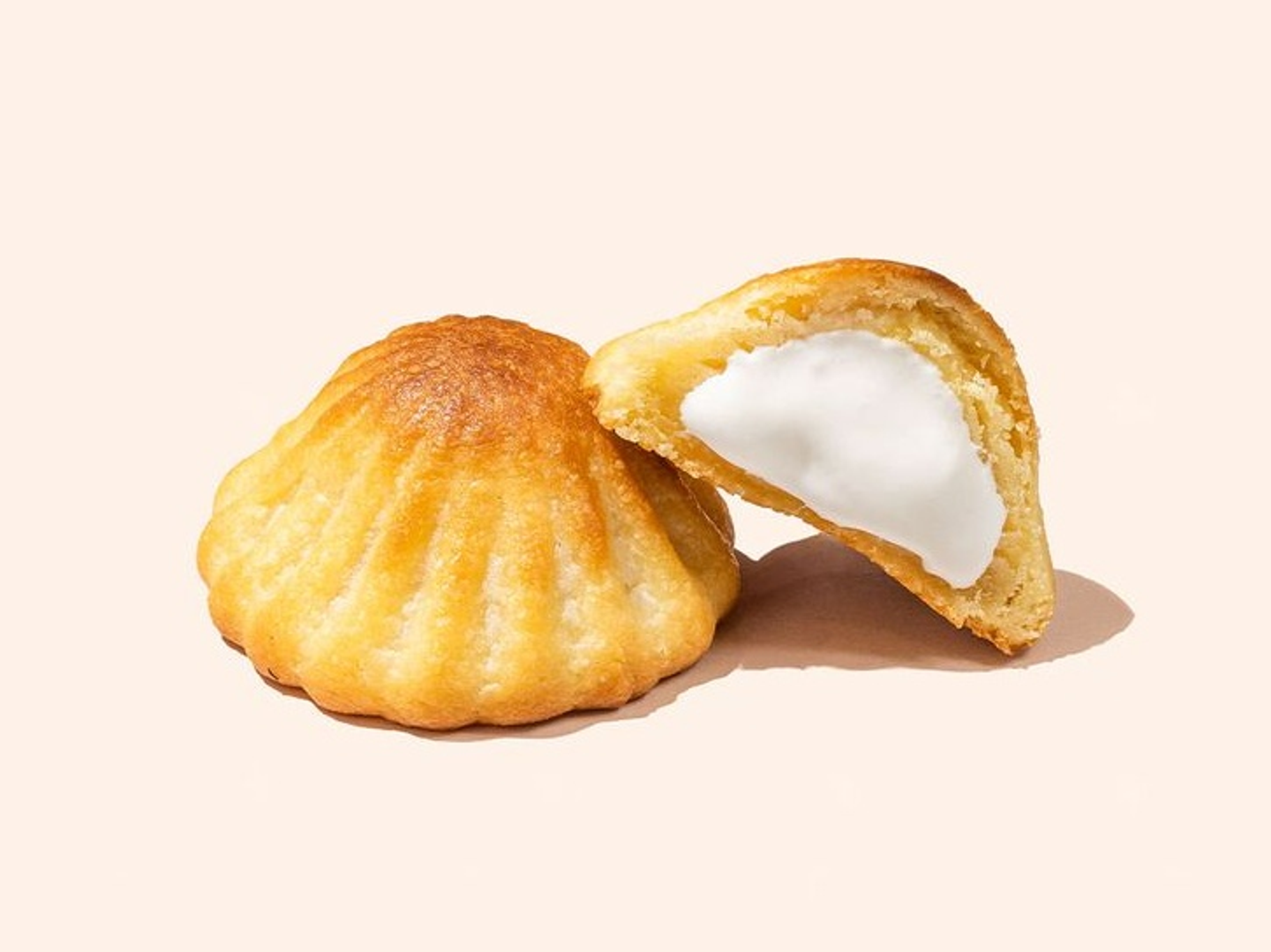 Signature Maamoul With Dates And Cream Filling   Family Size