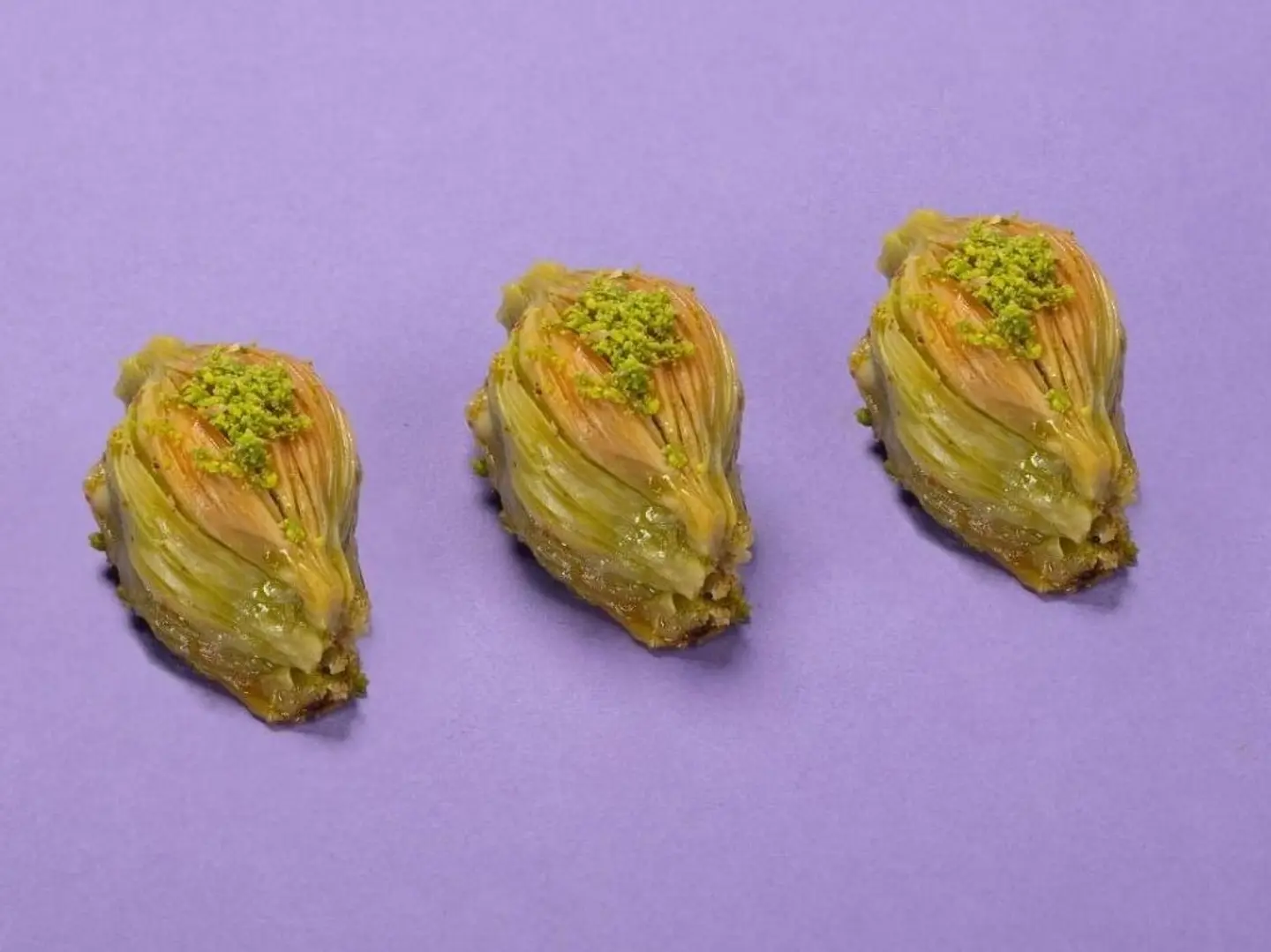 Crown Pistachio Baklava - Large