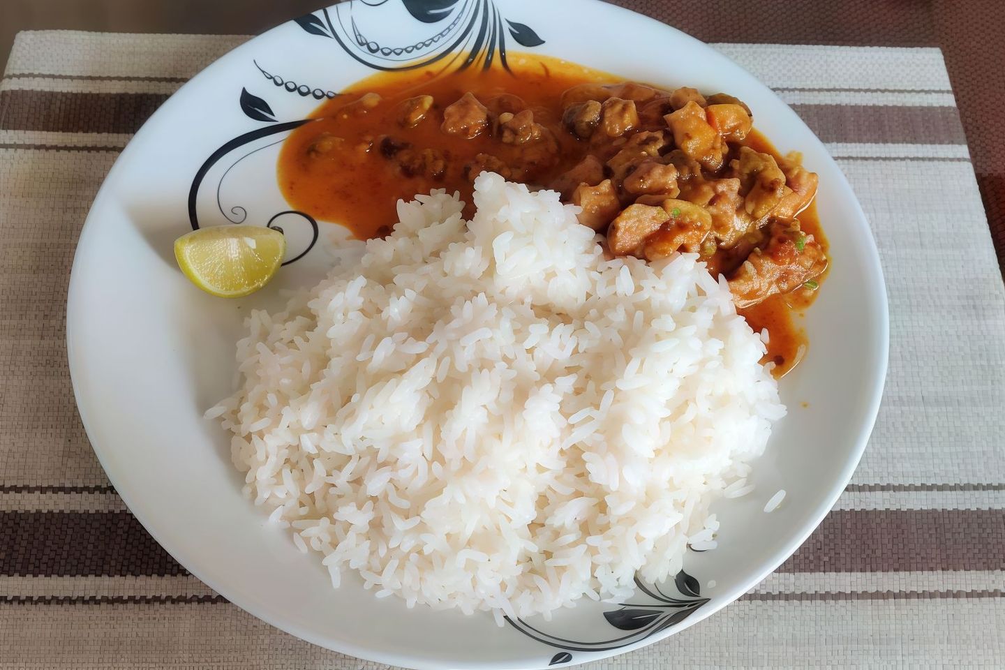 White Rice+Fish Masala