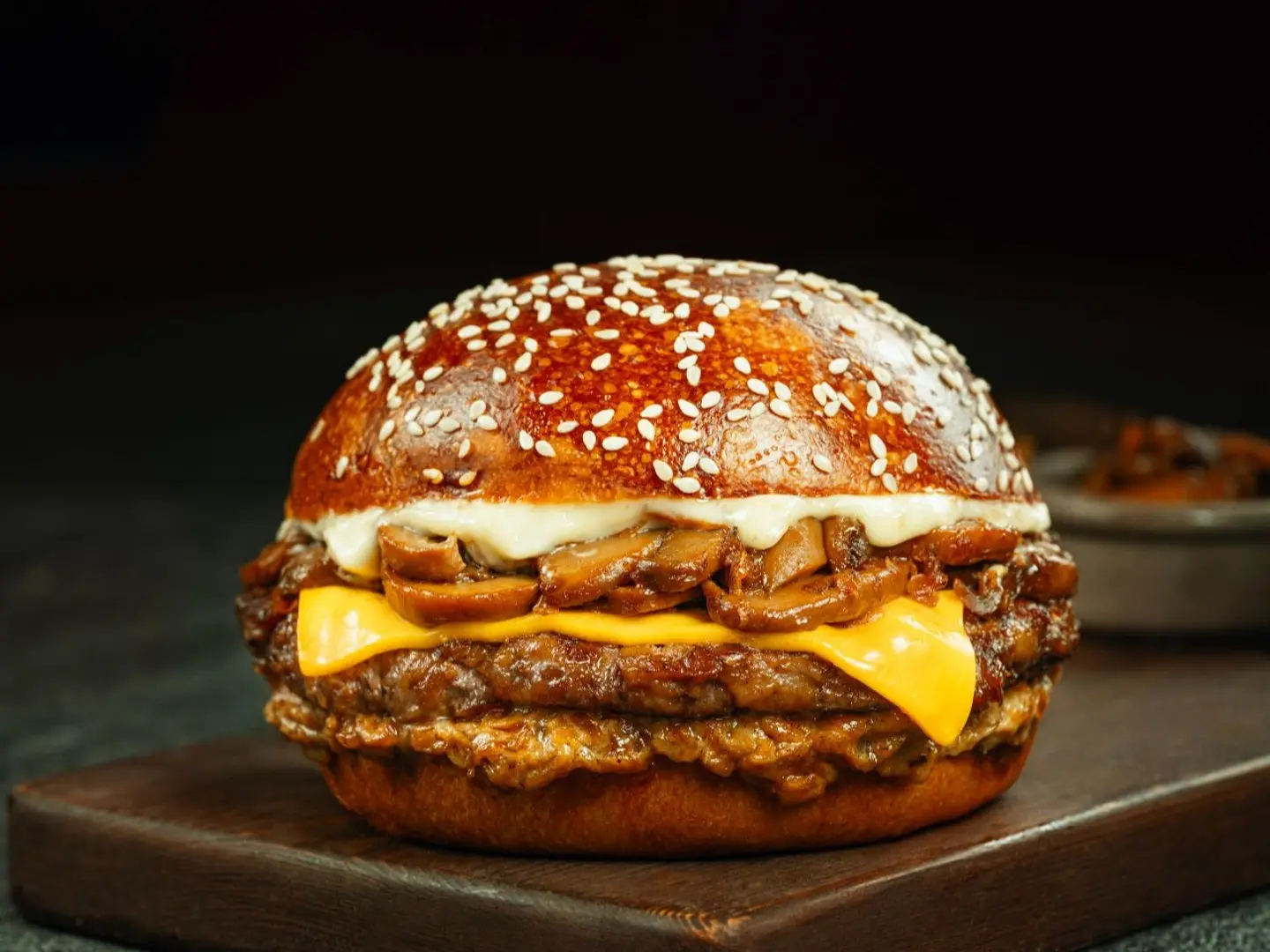 ترفل ماشروم برجر