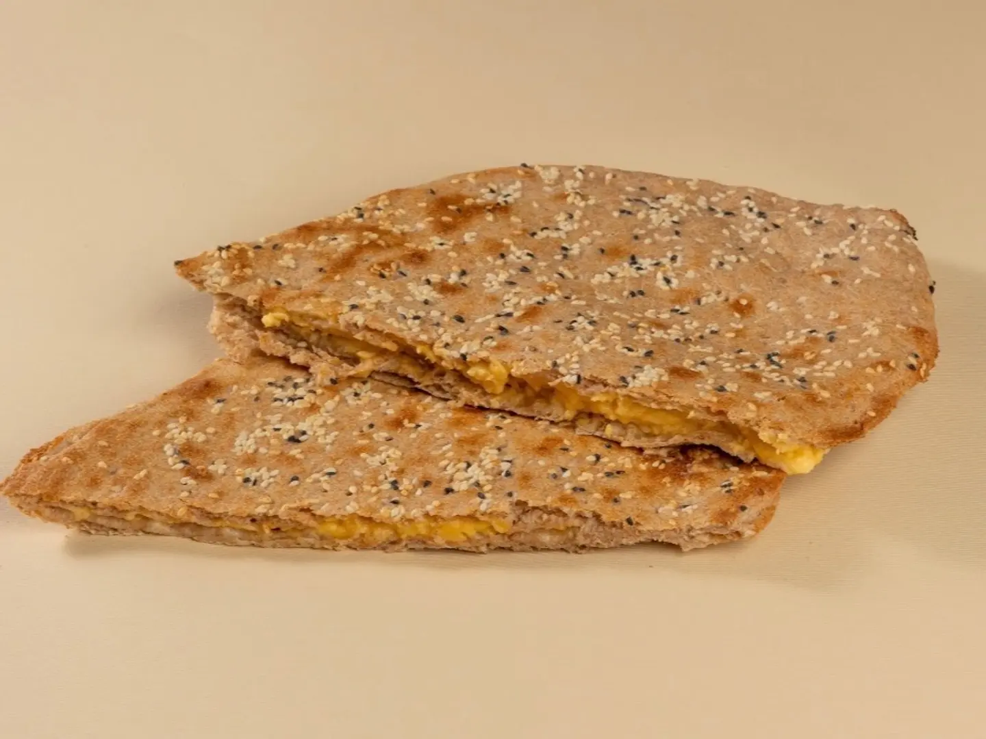 خبز ميفا ميكس٣ أجبان