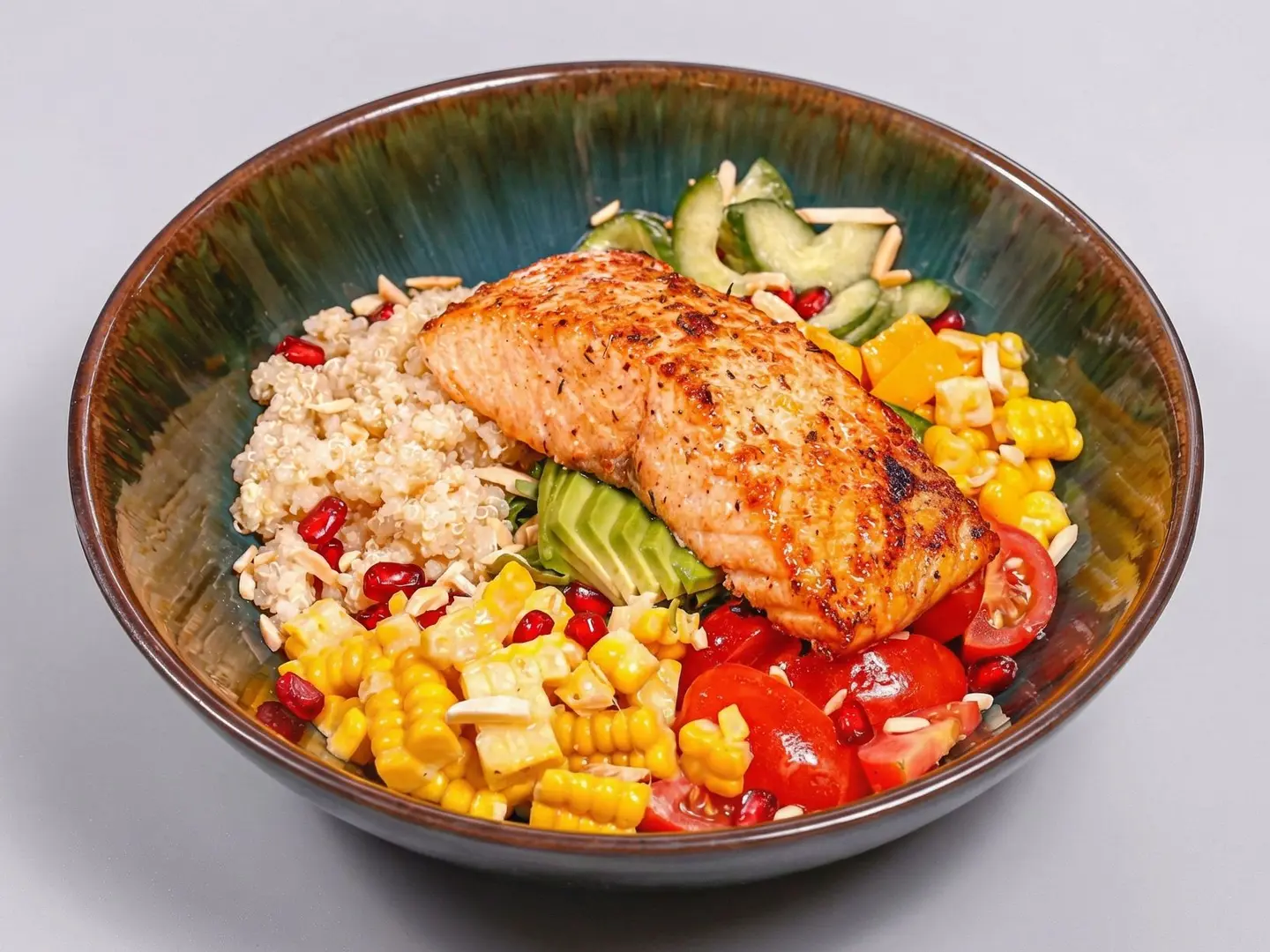 طبق كيتو بالسلمون