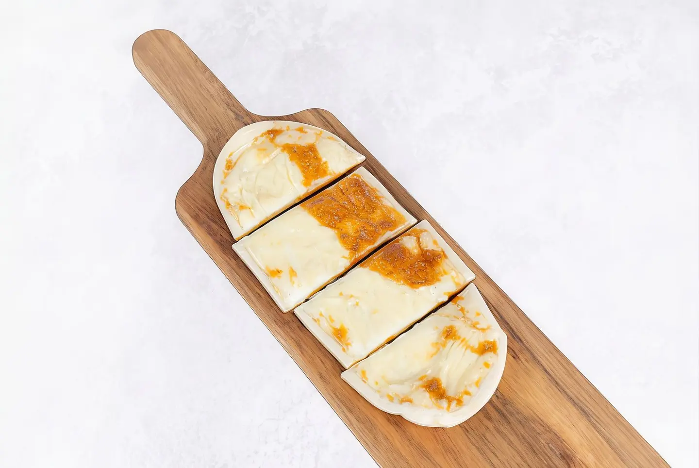 قارب جبن سائل