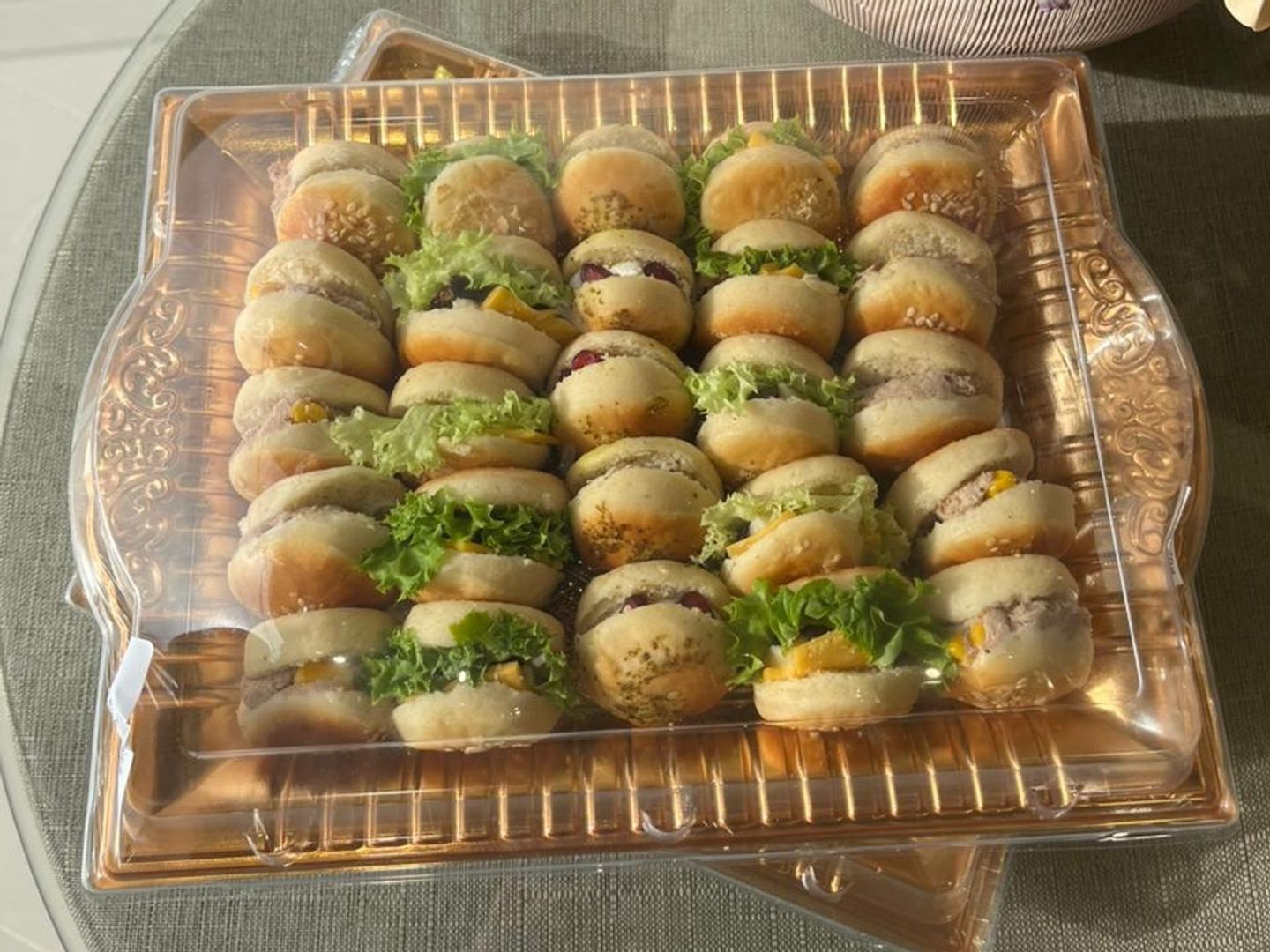 ٢٥ قطعه ميني برغر