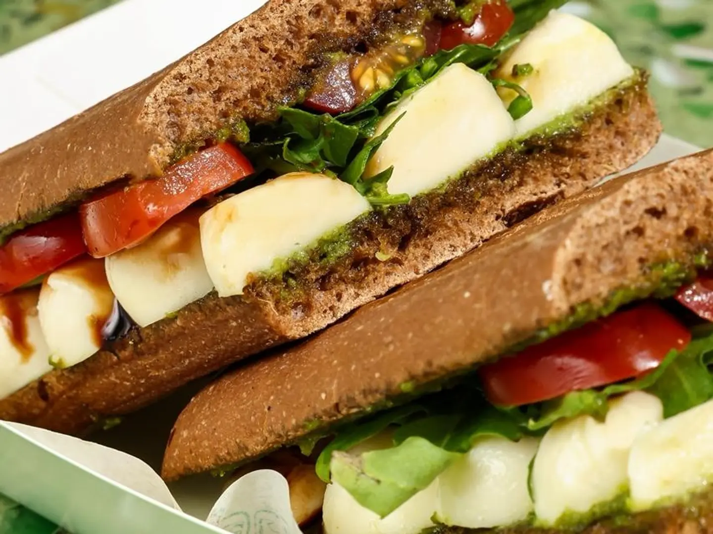 سلطة موزاريلا كابريزي