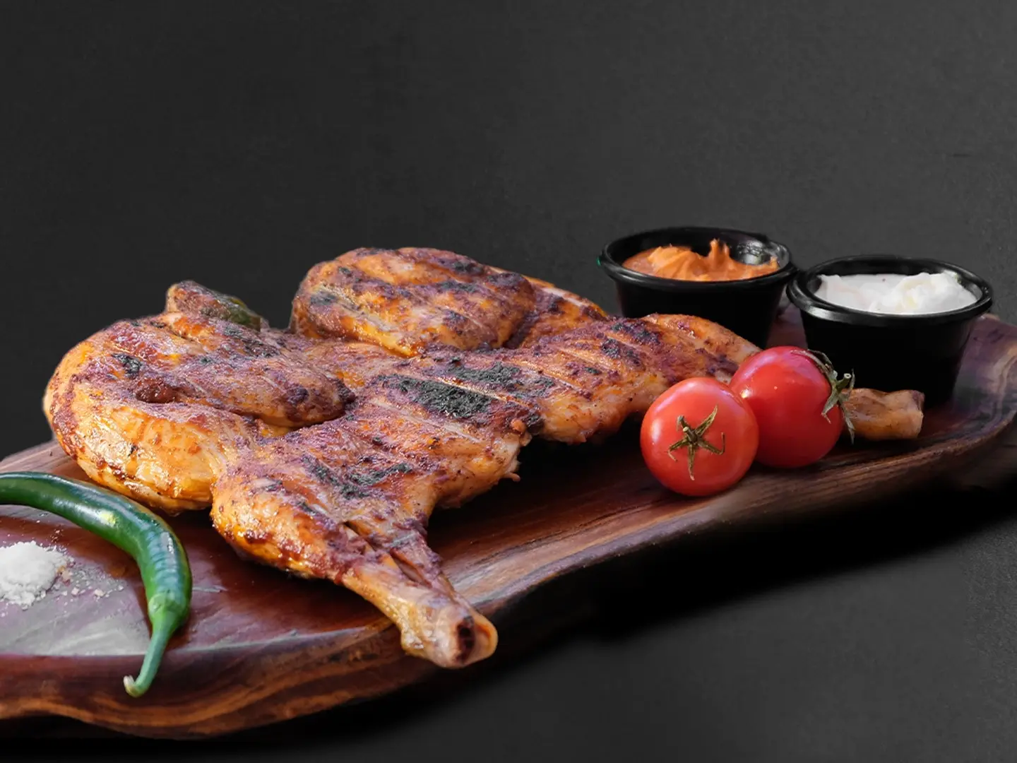 فروج مشوى على الفحم