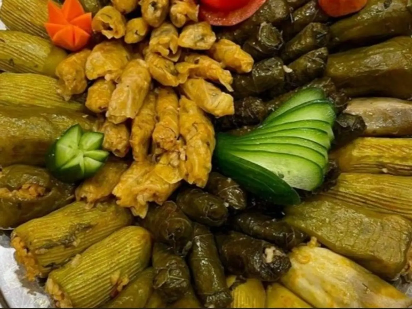 طبق محاشى العائلي