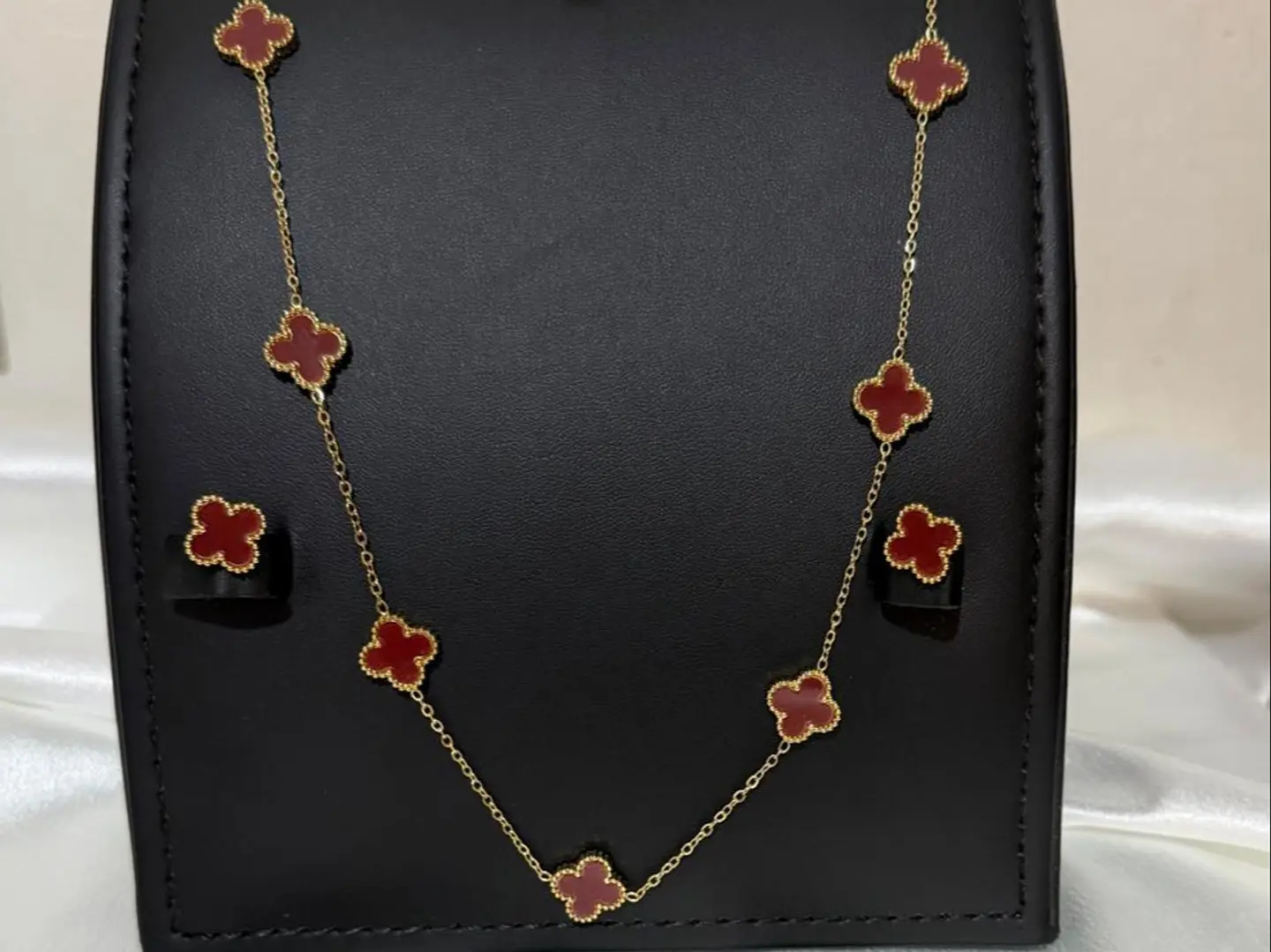 طقم فان كليف 10 ورود 2