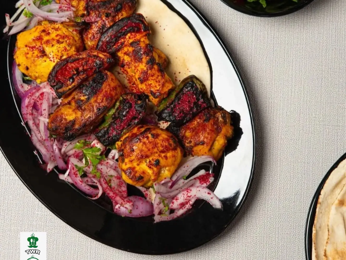 Shish Tawook 2 Skewers