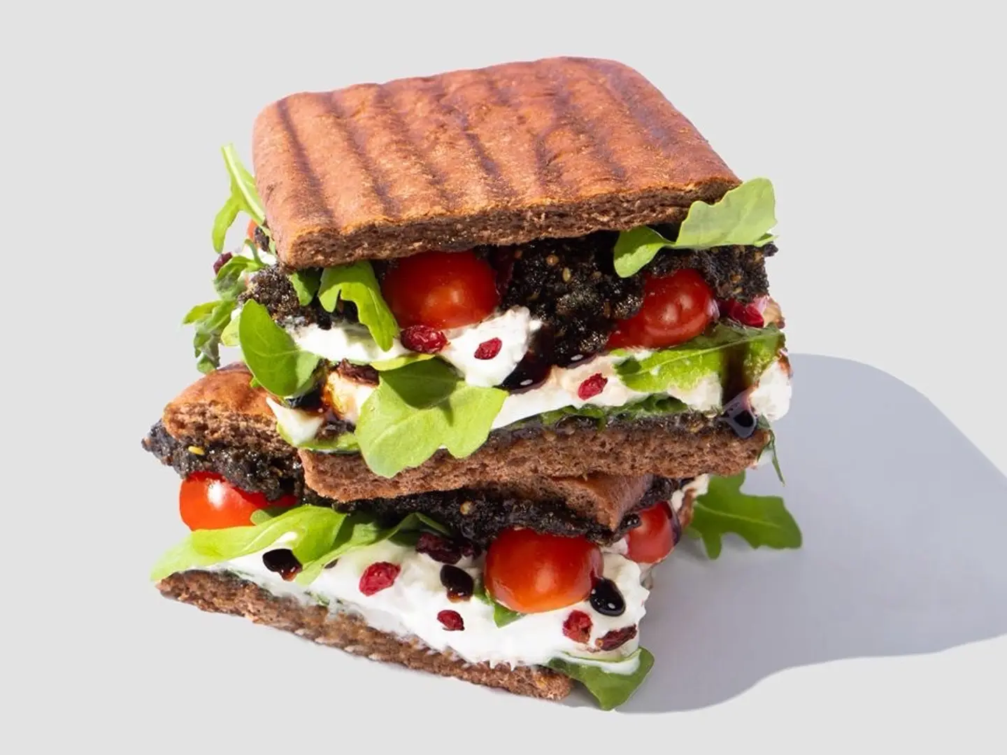 ساندويتش بوراتا الزعتر