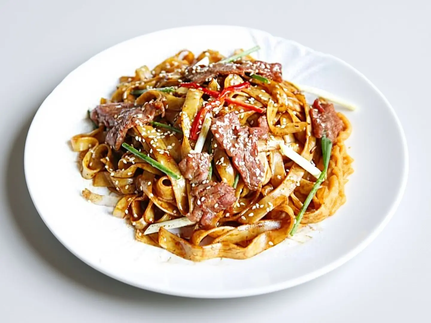 Stir Fried Beef Flat Noodles