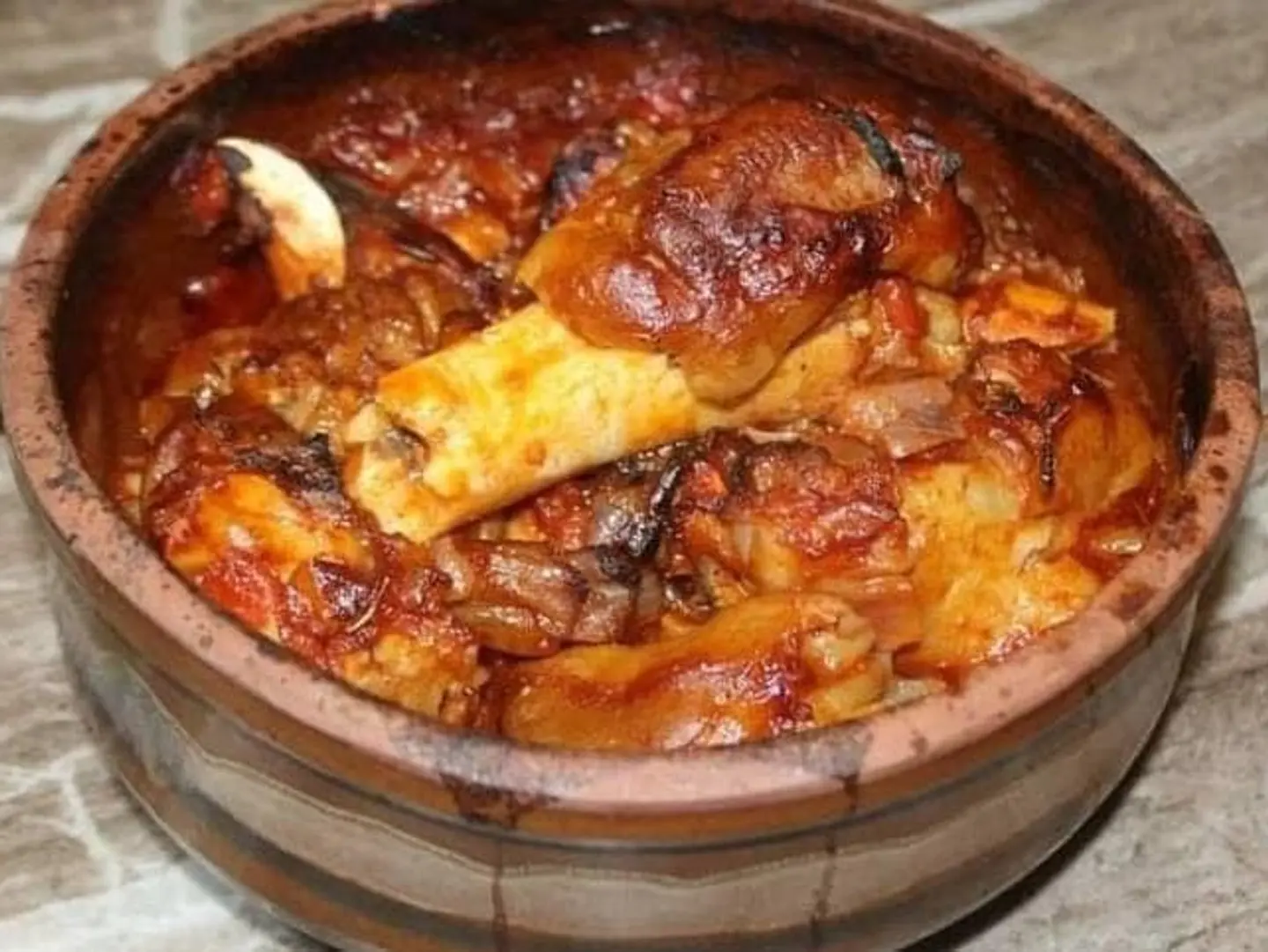 طاجن موزه