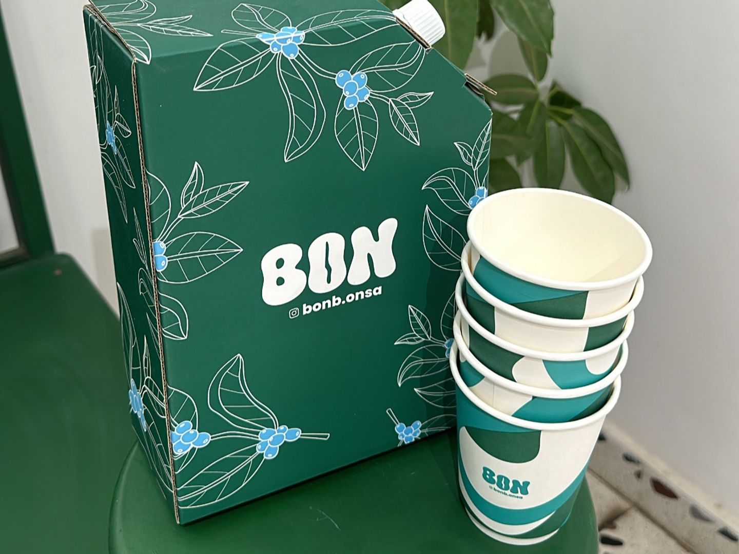 Box Coffee Hot