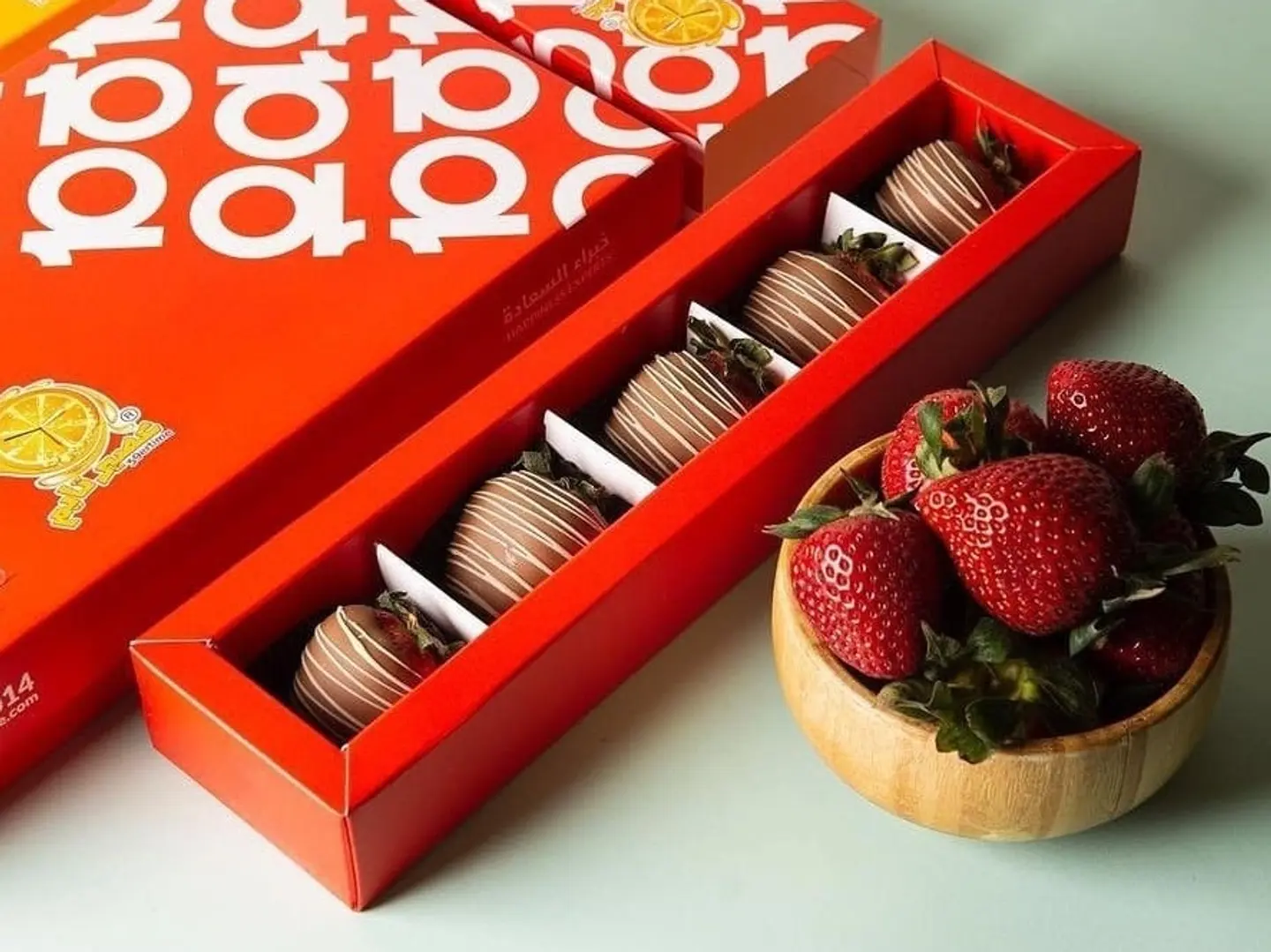 Strawberry Chocolate 30 Pieces