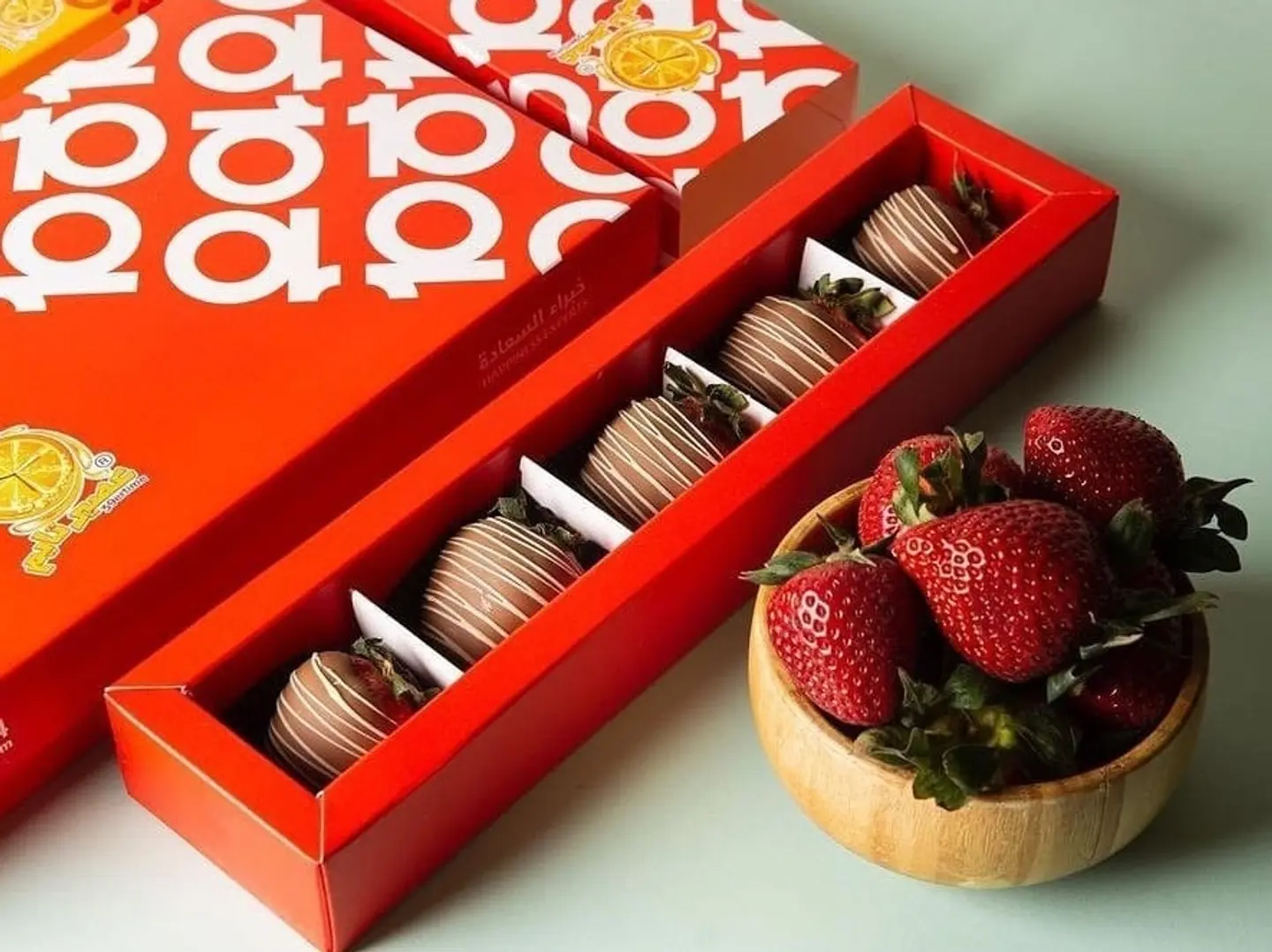 بوكس فراولة شوكلت 5حبات