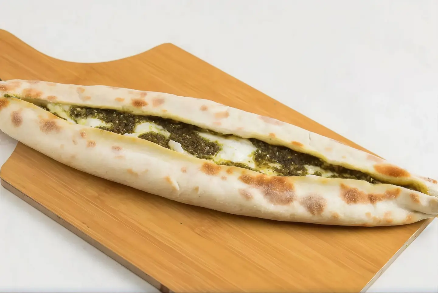 فطيرة لبنة بالزعتر