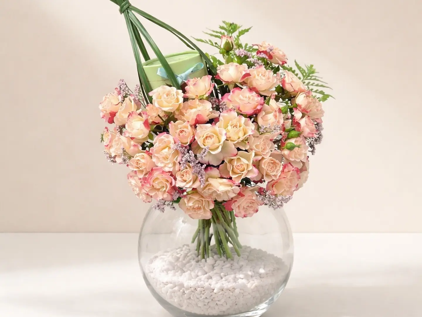 Chocolate And Rose Package 9