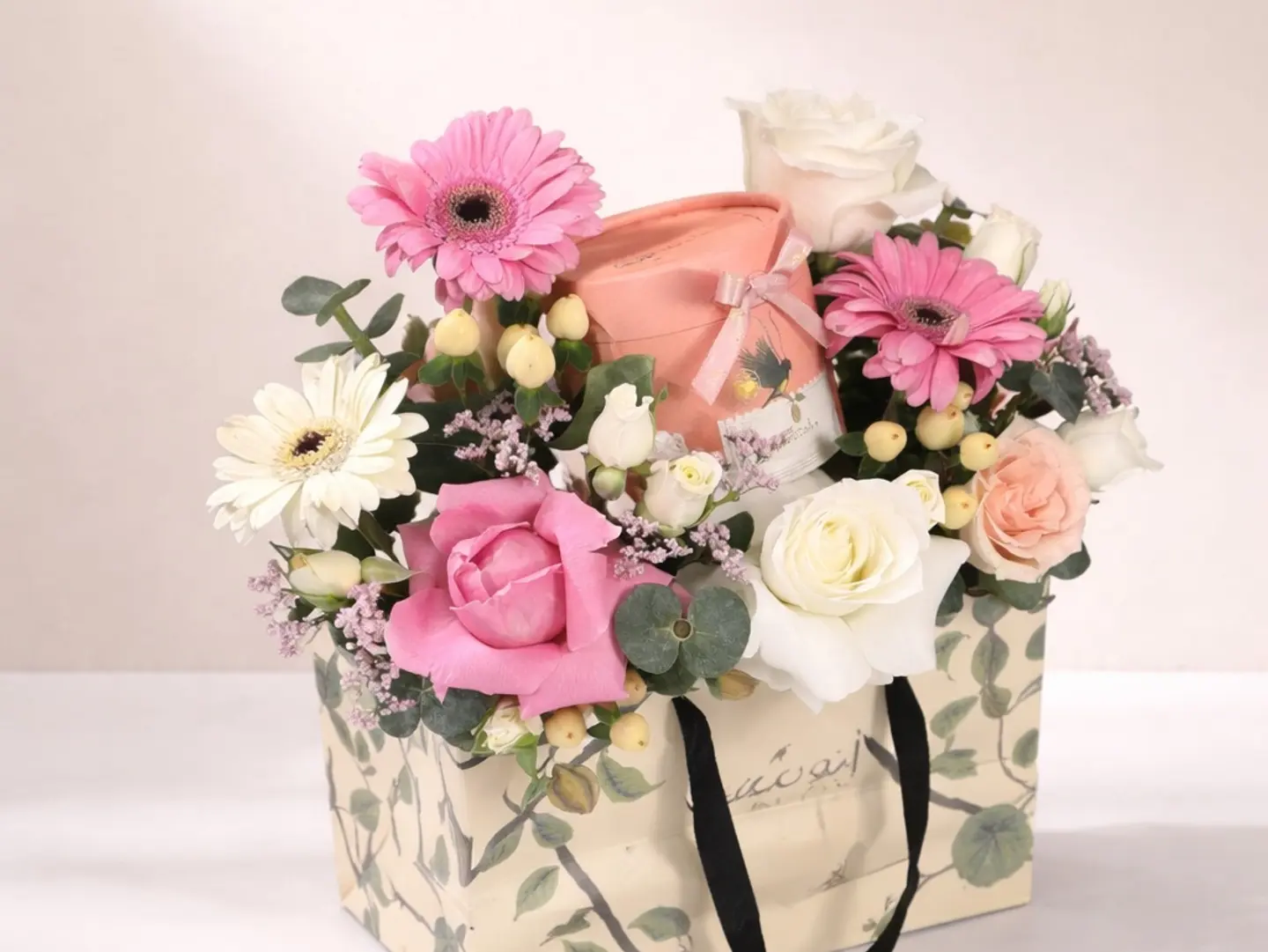 Chocolate And Rose Package 13