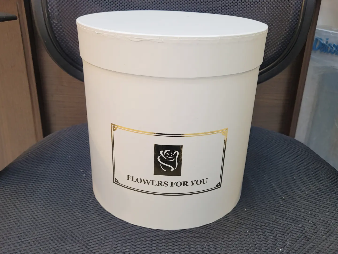 Small Round White Gift Box