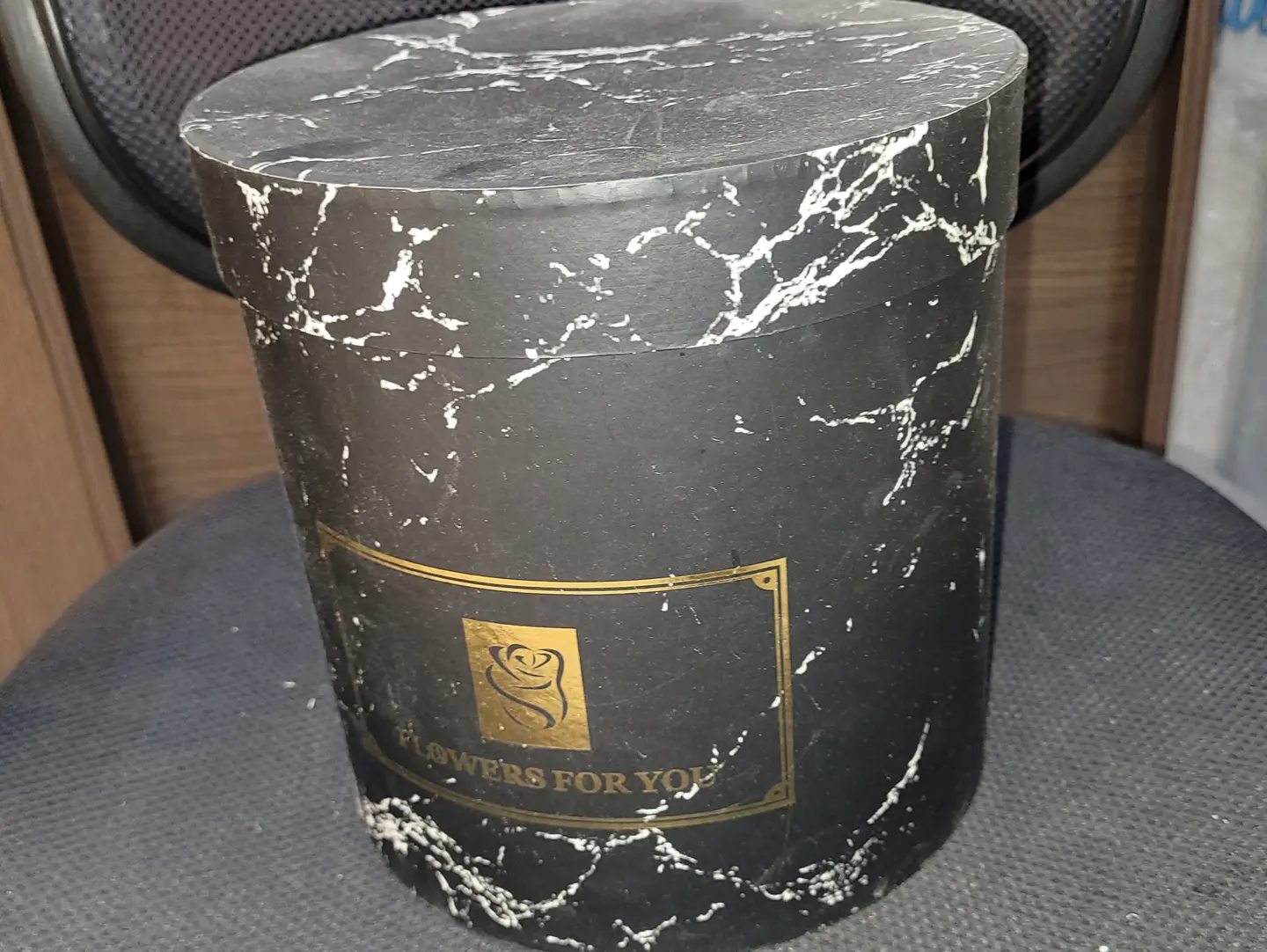 Small Round Black Gift Box