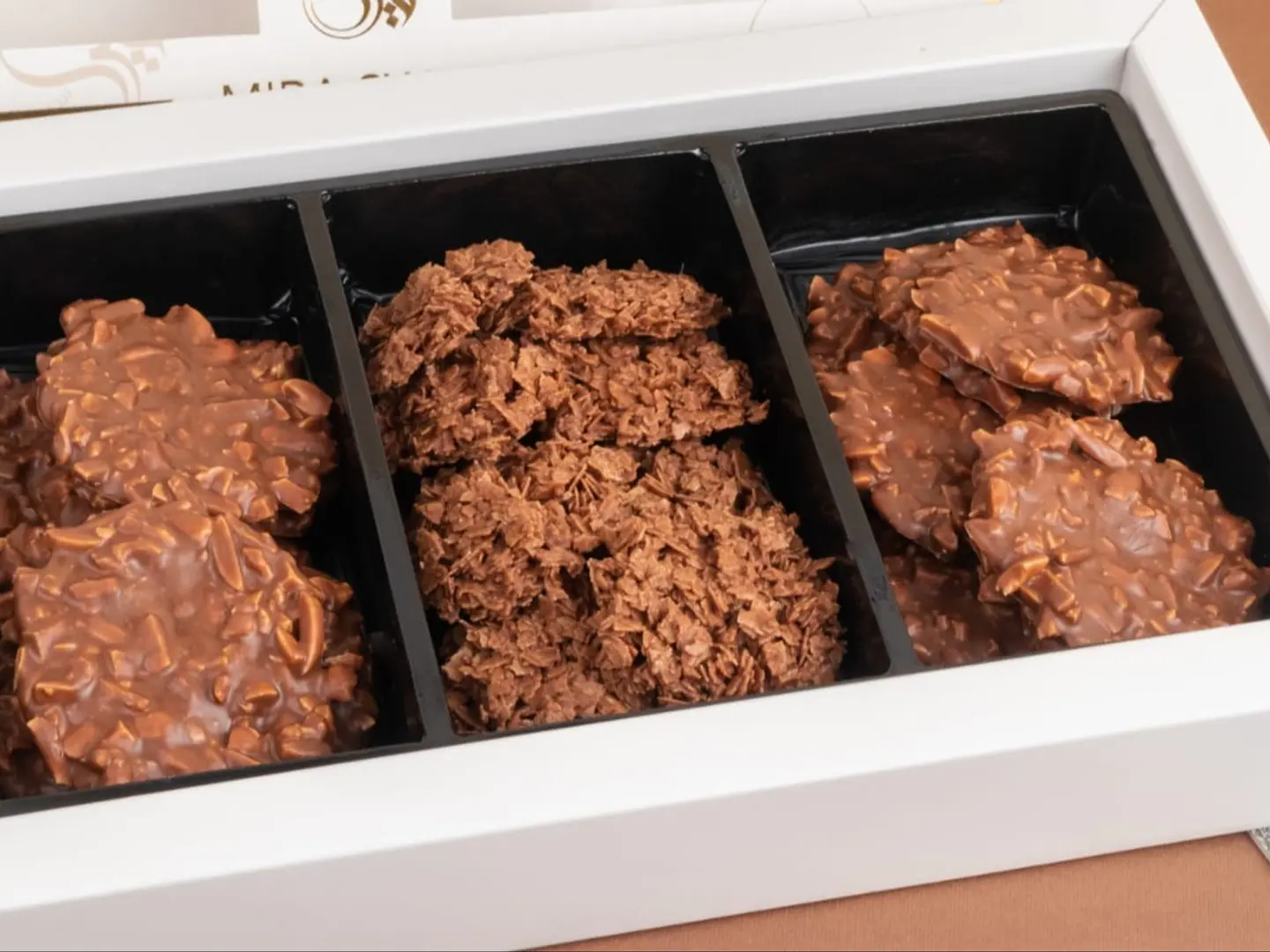 ميكس اللوز ميرا