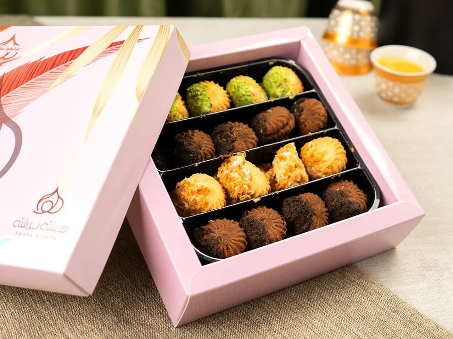 Mini Petit Fours, Crispy And Sprinkled