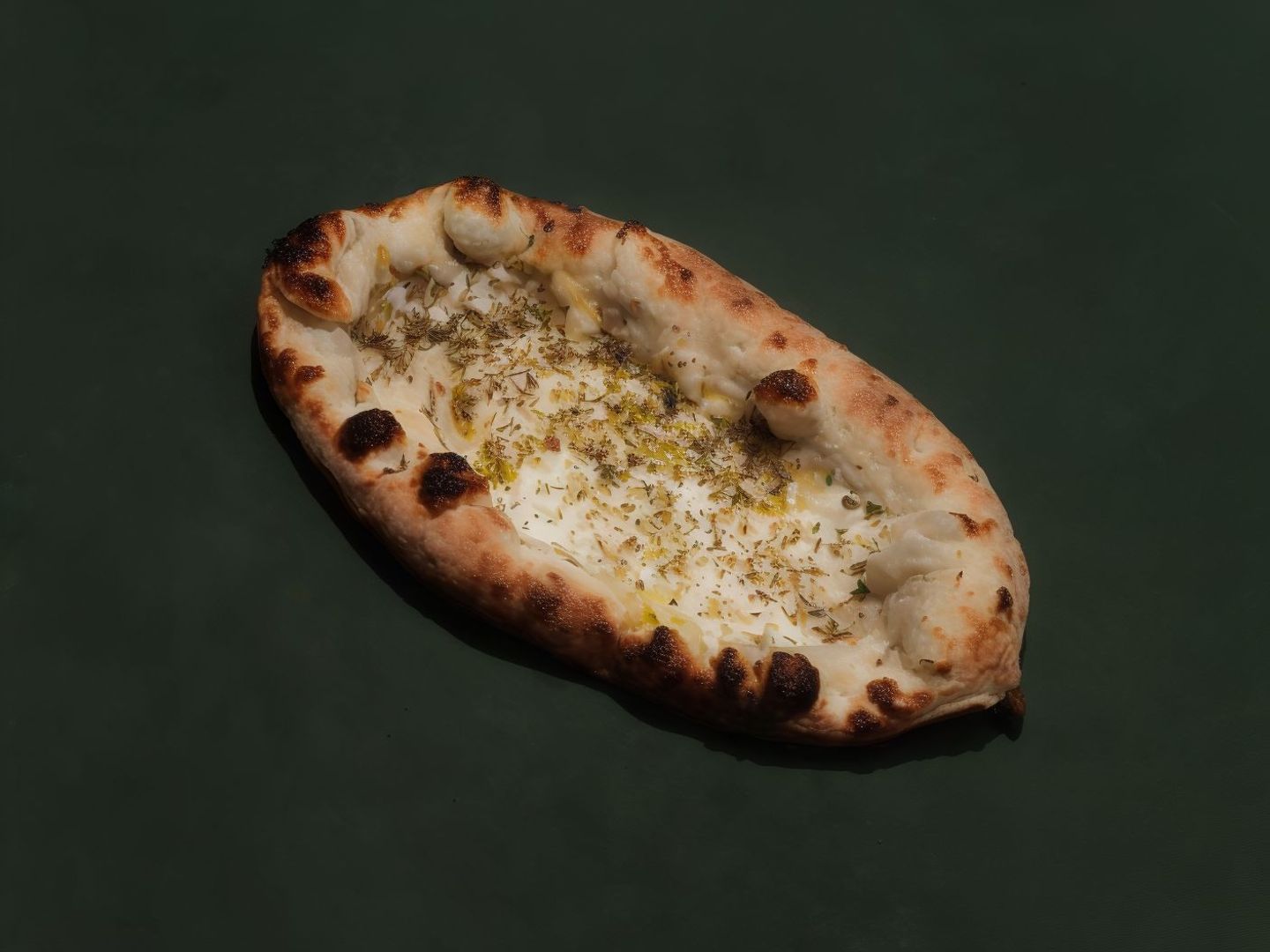 فطيرة لبنة وزعتر