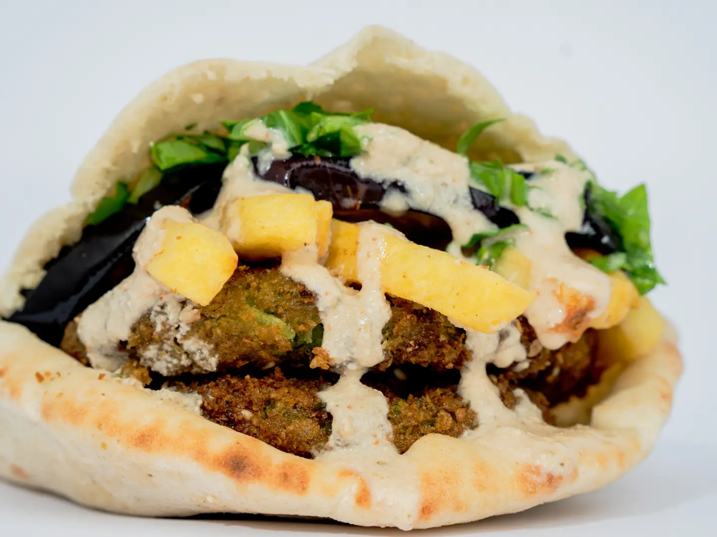 ساندوتش طعمية محشية (حراق)