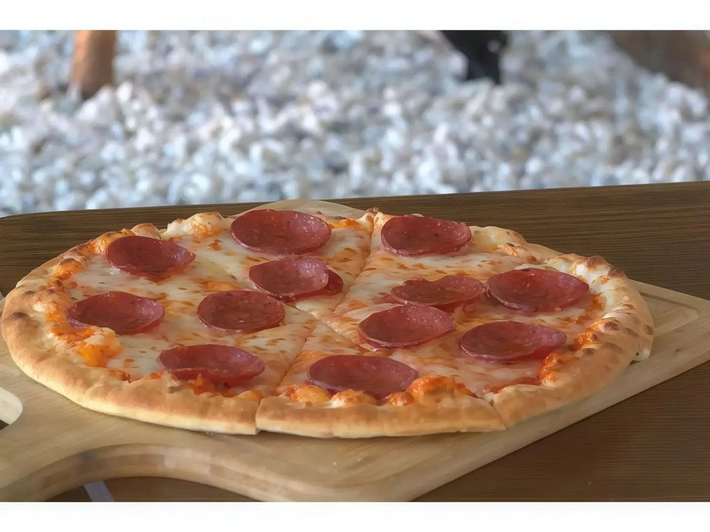 بيتزا بيبروني