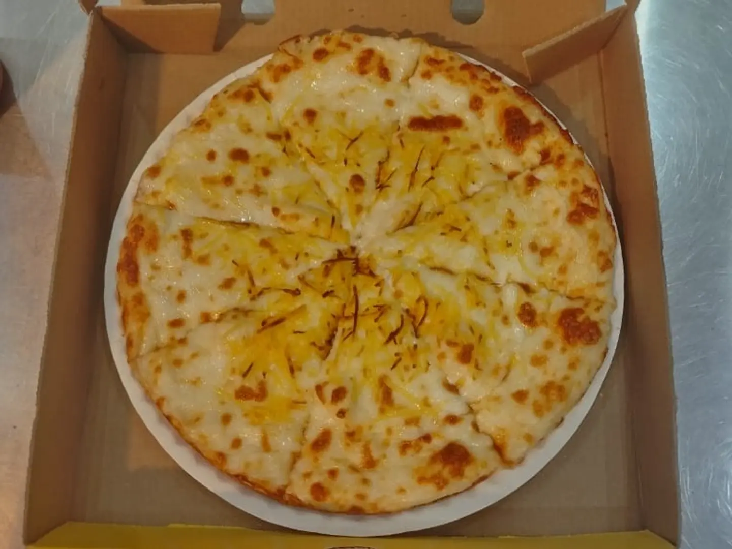 Mixed Cheese Pizza