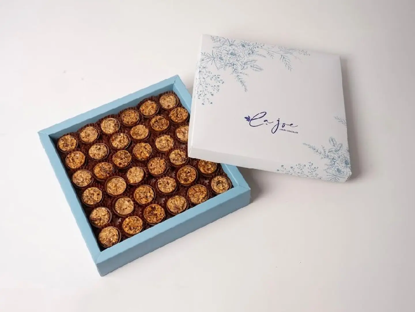 Caramel Pecan Box