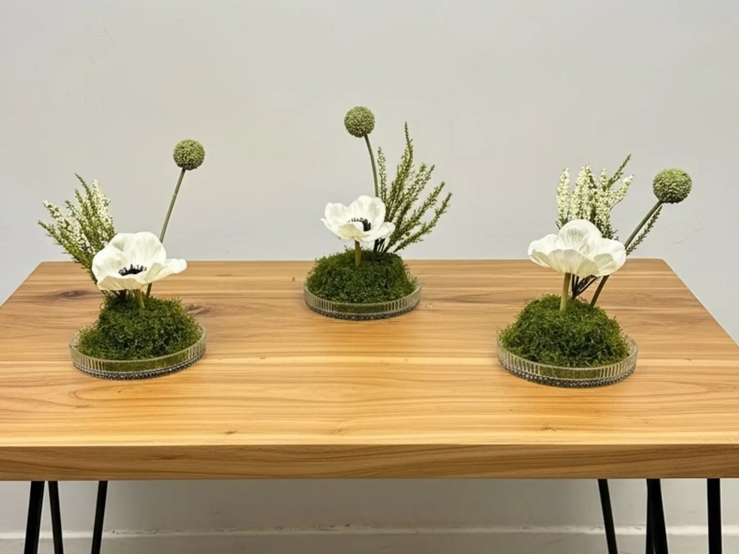 طاولات خدمه ثري