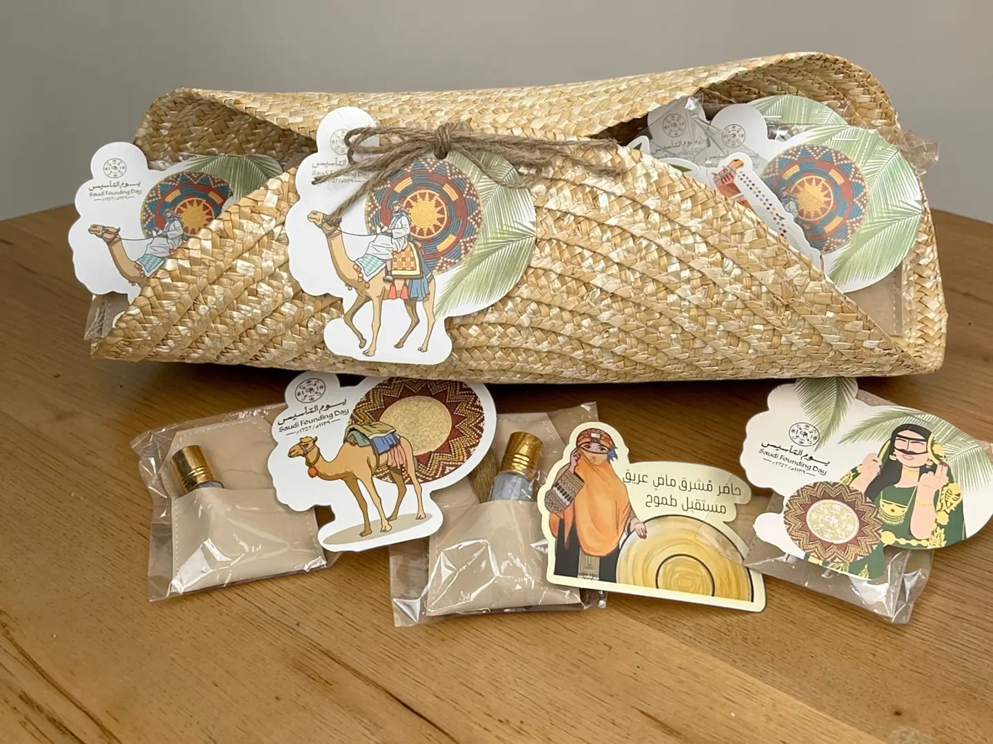 يوم التاسيس -توزيعات بخور ومسك12