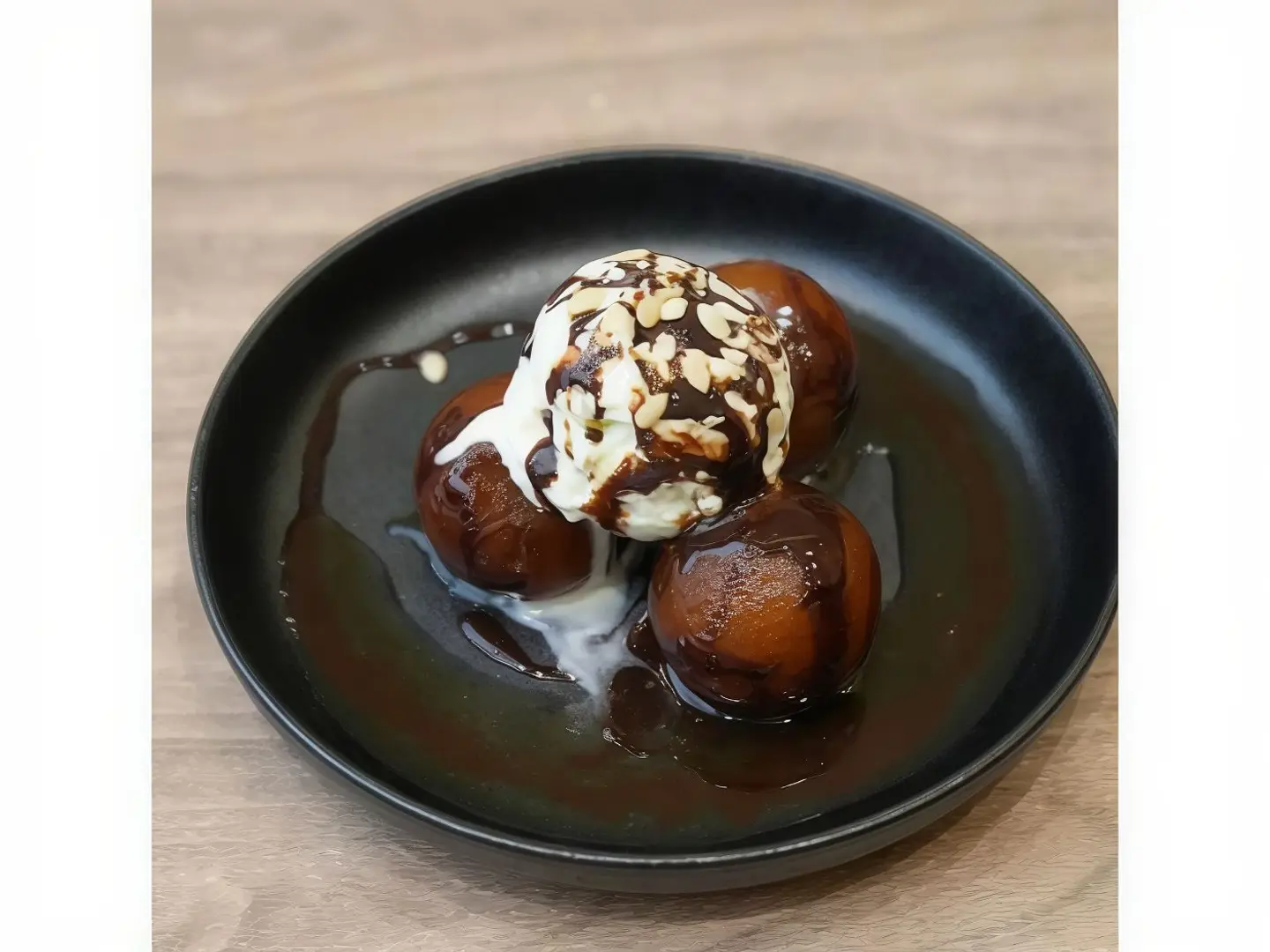 جولاب جامون مع الايسكريم