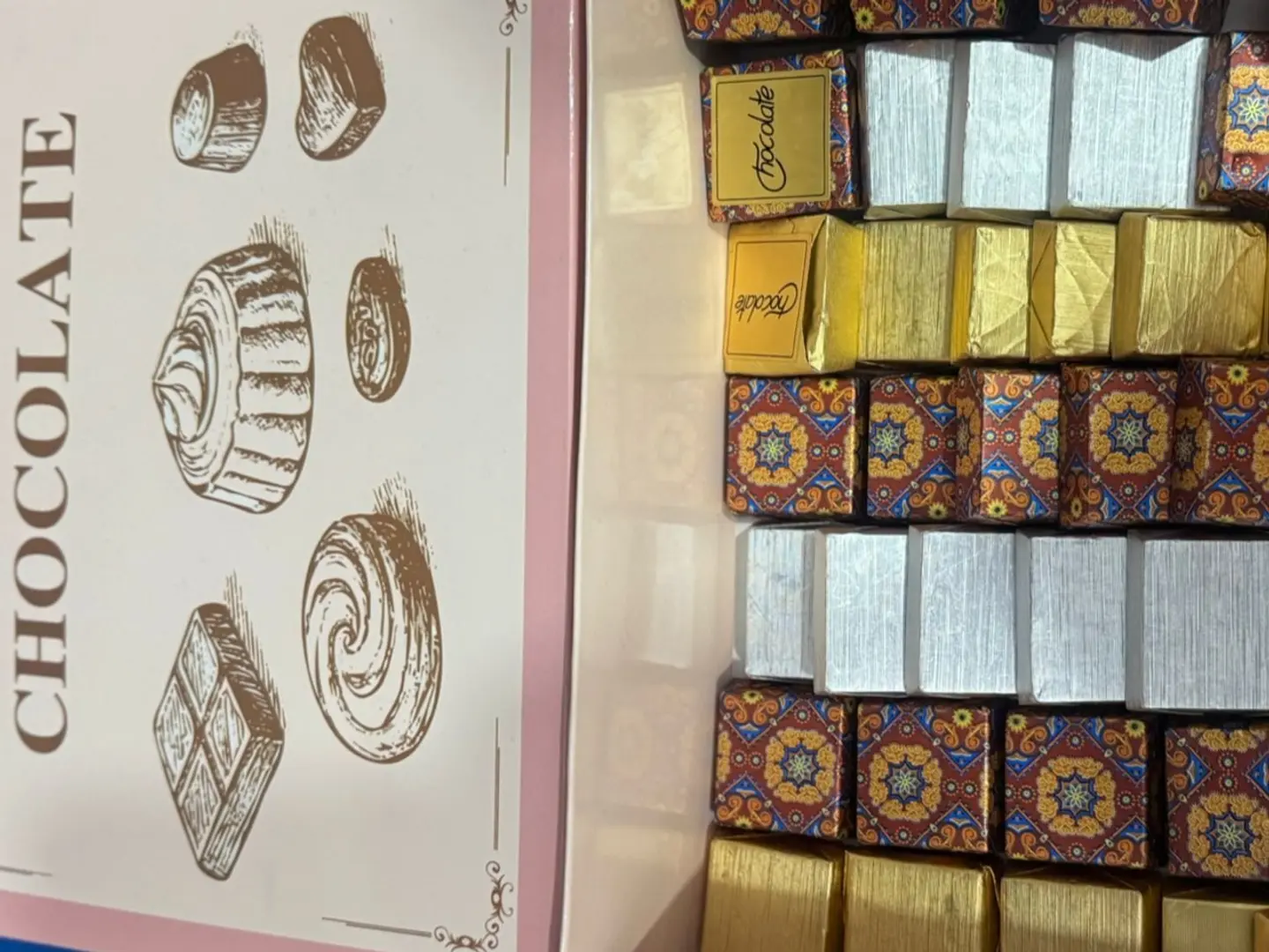 بوكس شوكلت تاتش مغلف