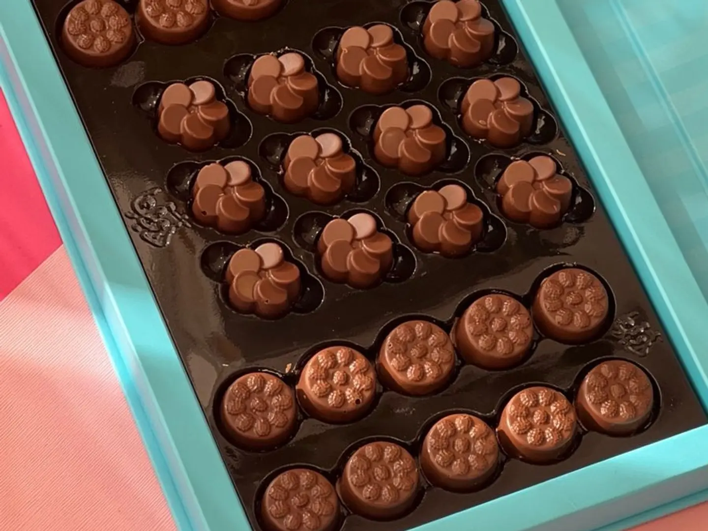 Chocolate Taste Of Al Raeeq