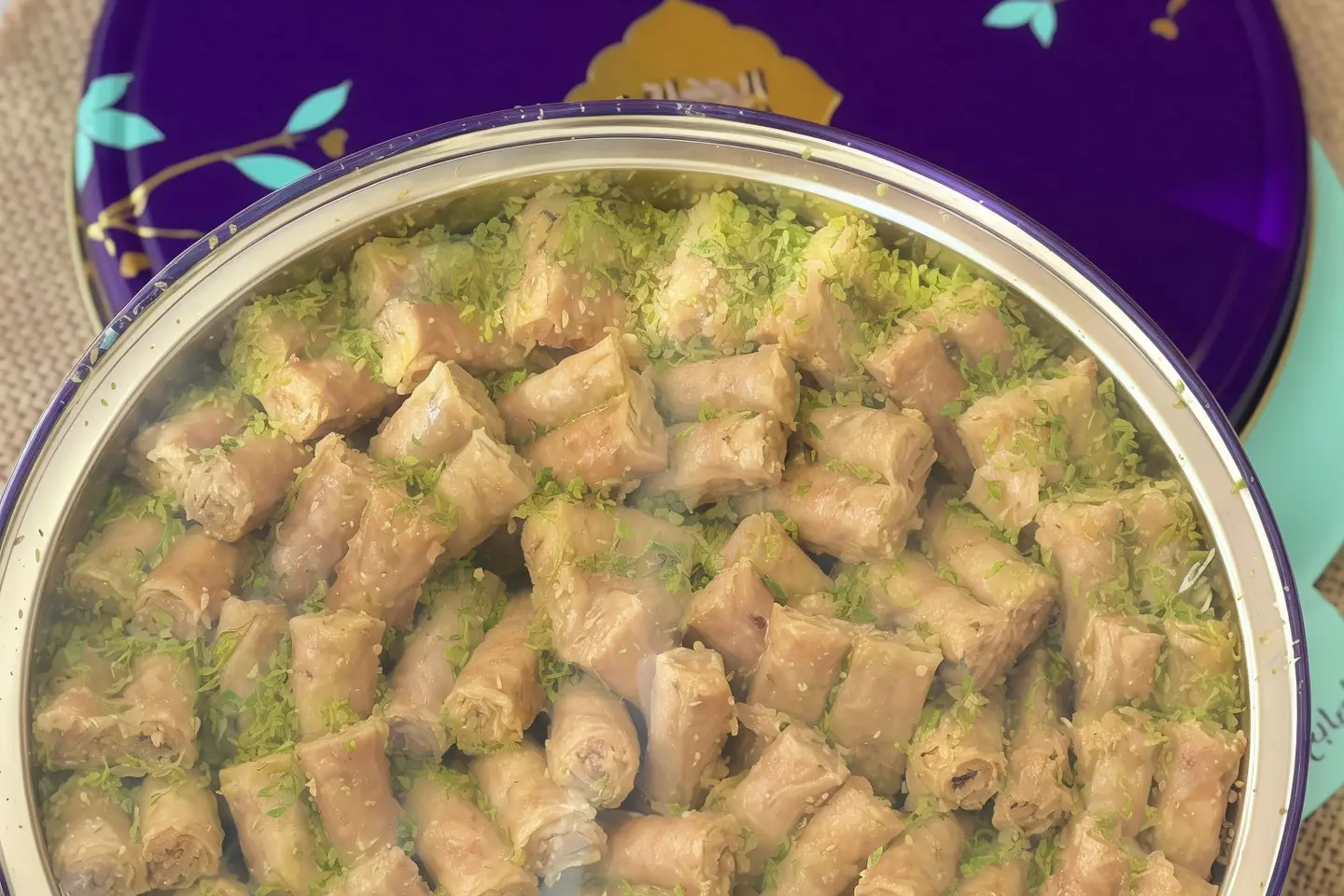 بقلاوة وسط المذاق العربى