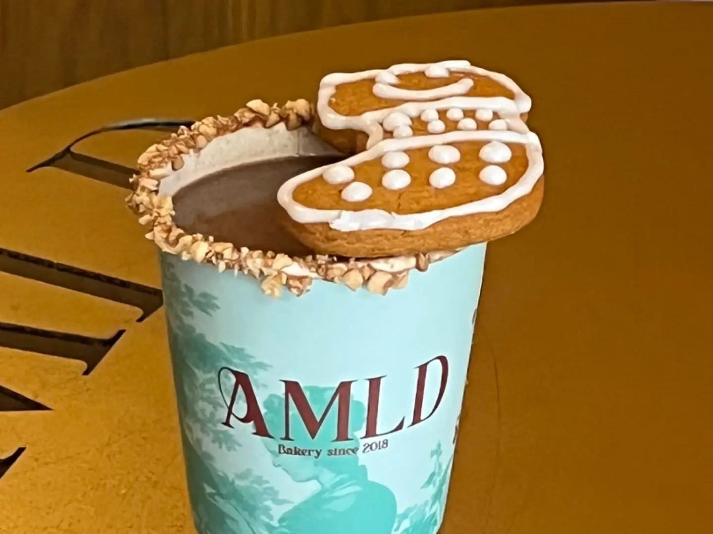 هوت تشوكلت مع جنجر بريد