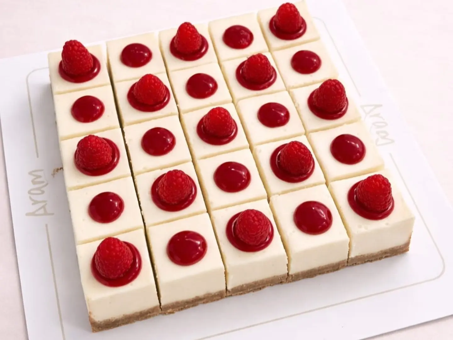 بايتس تشيز كيك 25 قطعة