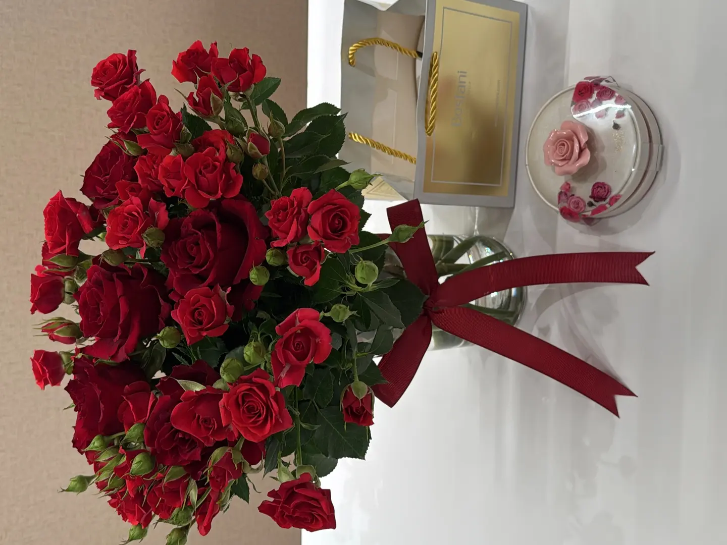 Natural Flower Vase With Gardener's Chocolate