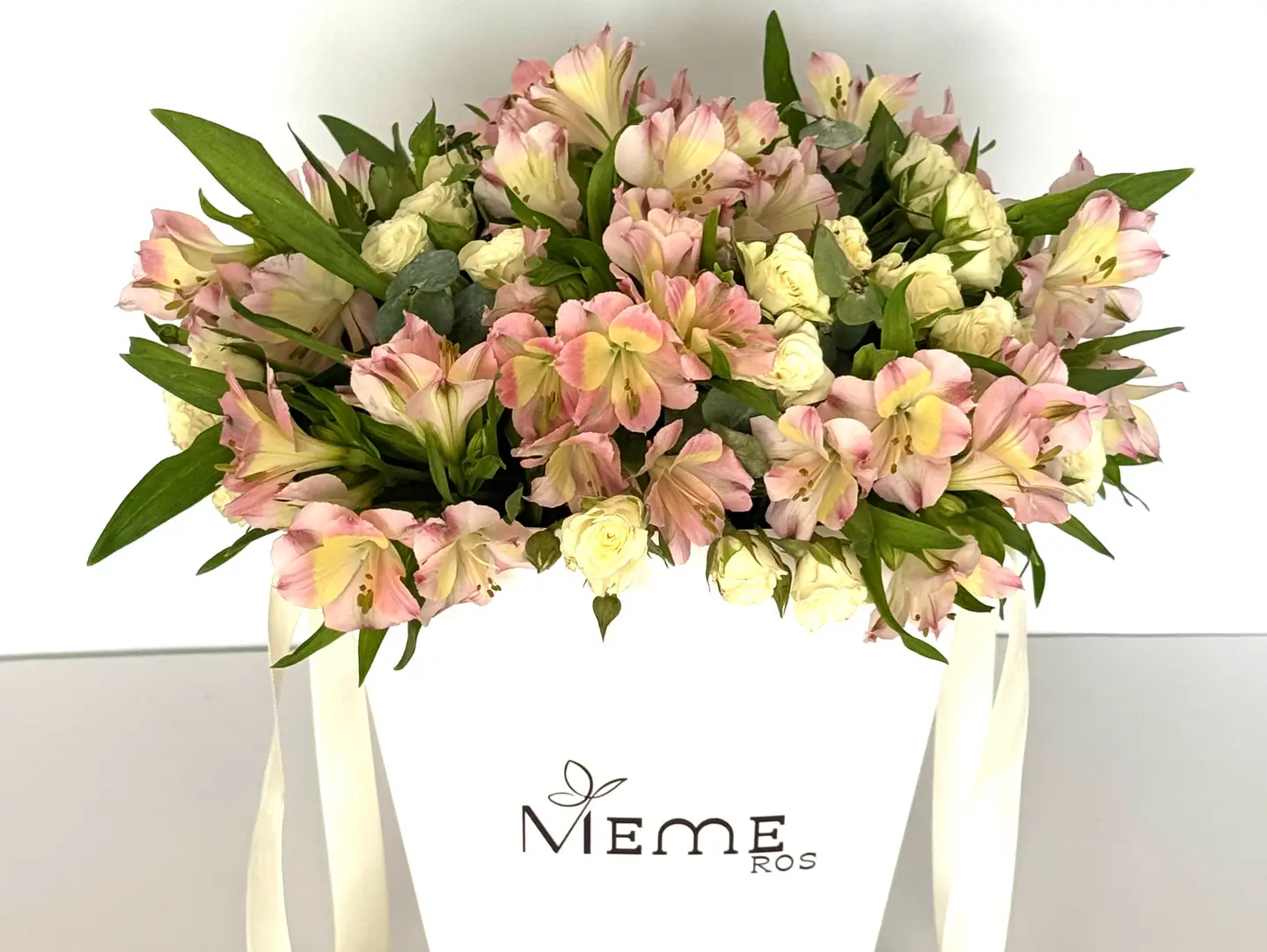 Meme Rose Rose Box