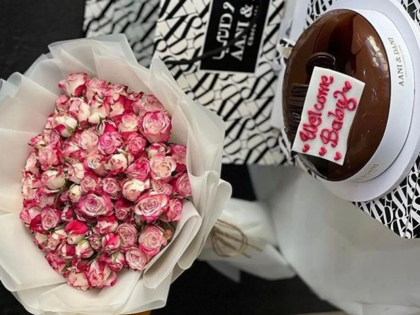 Flower Bouquet With Ani Dani Cake