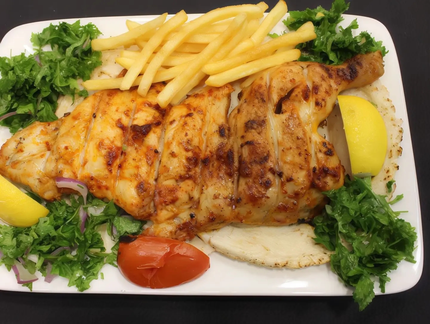 نصف دجاج عالفحم