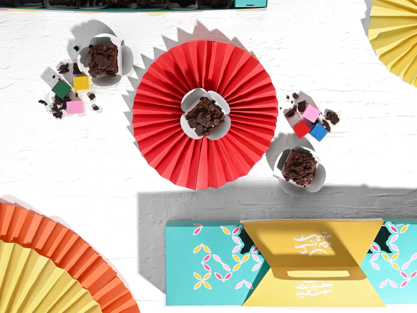 Mini Crunchy Chocolate Cake Box