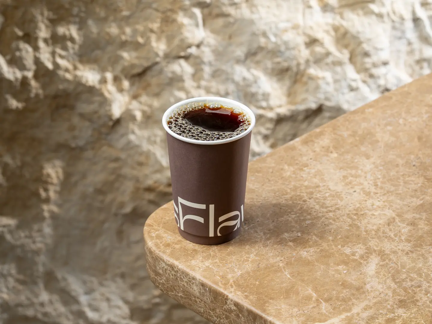 في سكستي حار