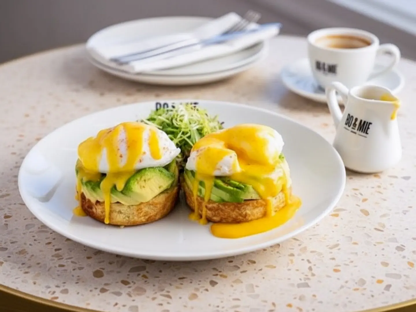 Eggs Benedict Avocado