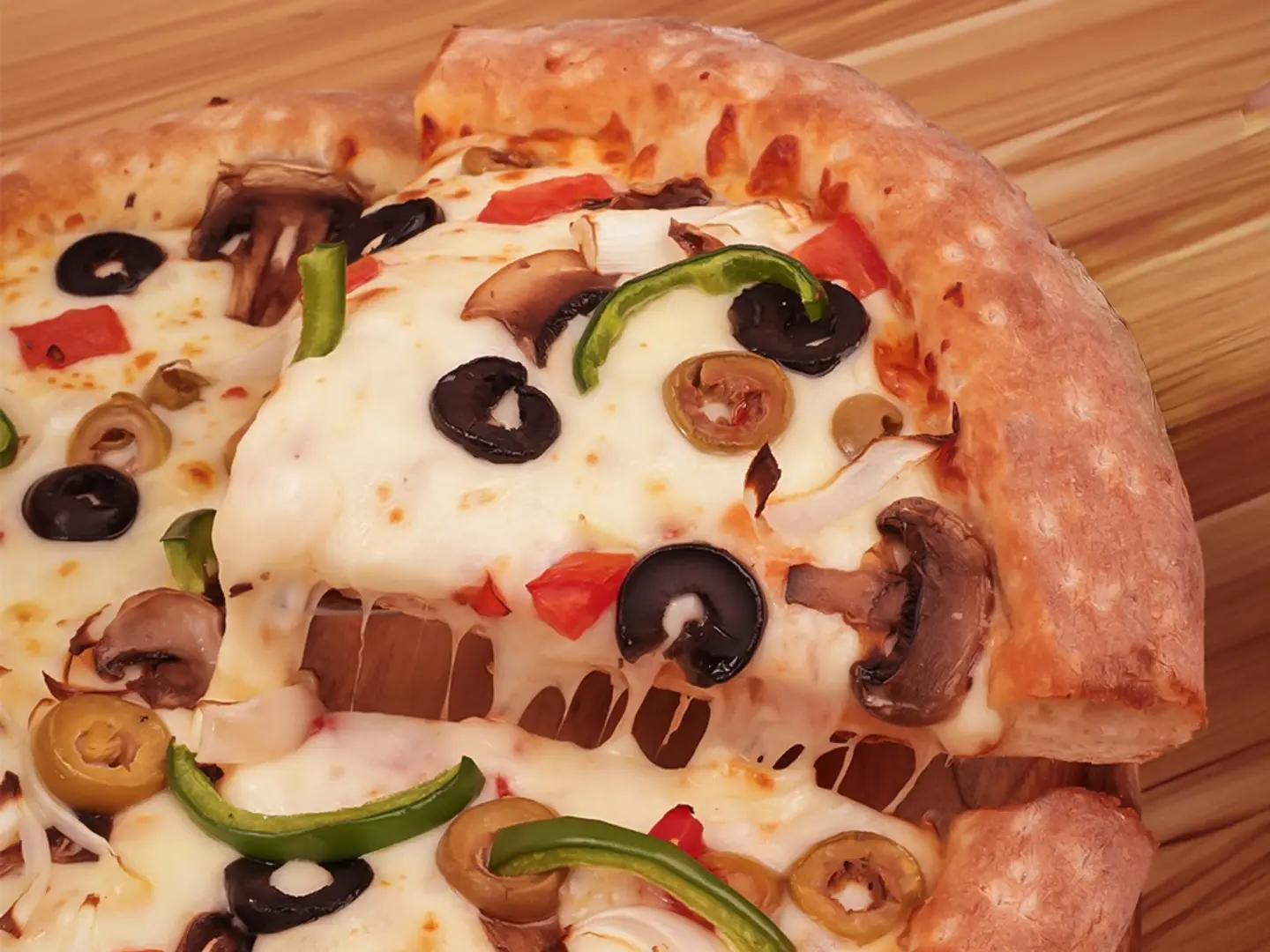 بيتزا خضار وسط