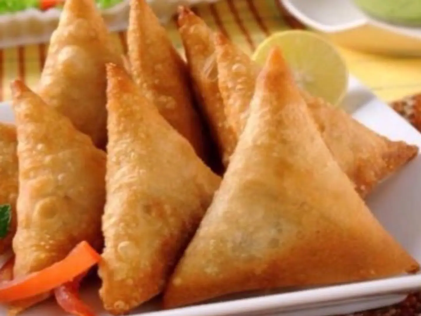 سمبوسة لحم ( كيلو )