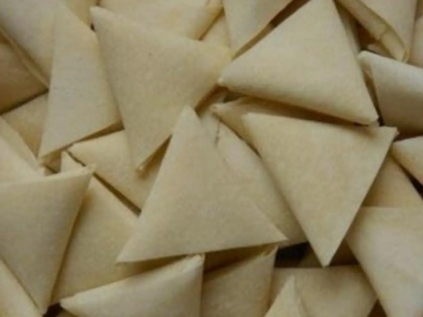 سمبوسه دجاج مفرزن 75حبه